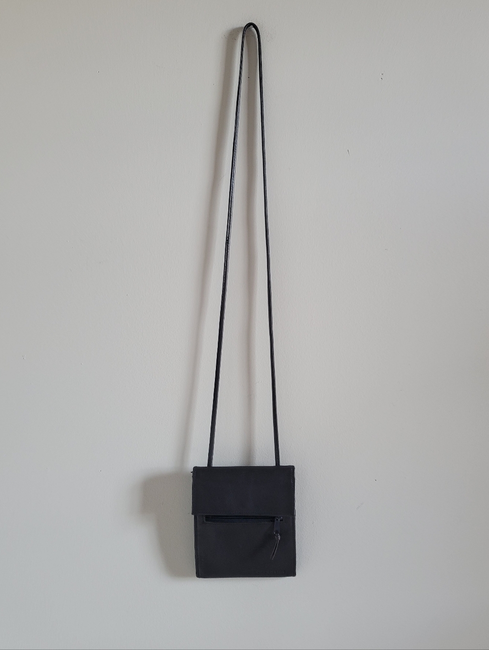 Vintage Liz Claiborne Square Leather Blue/Black Crossbody Bag